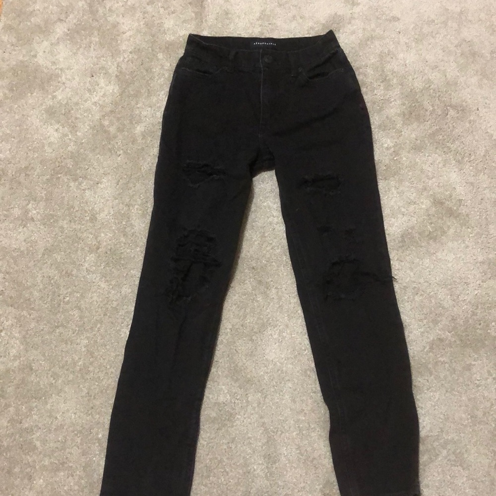 black mom jeans
